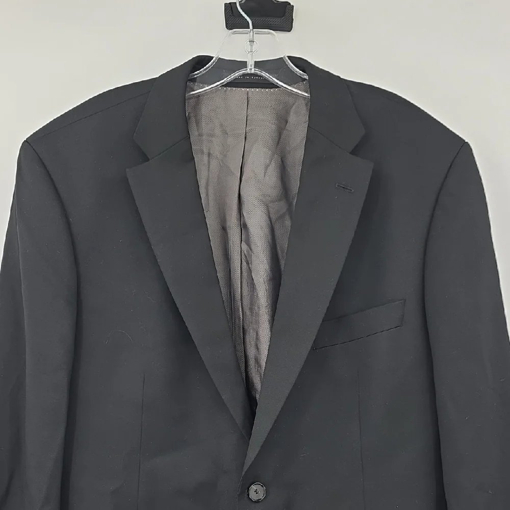 Boss Classic 2 Button Elegant Black Men's Blazer Size 44R